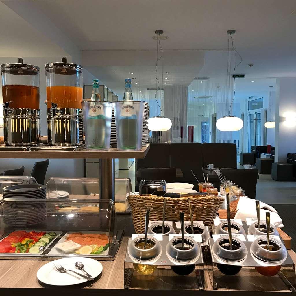 Hotel Conti Duisburg - Partner Of Sorat Hotels Étterem fotó